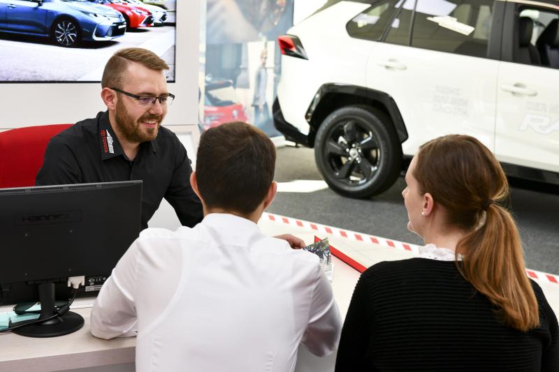 Kundenberatung bei Autohaus Schober Kundenberatung bei Autohaus Schober
