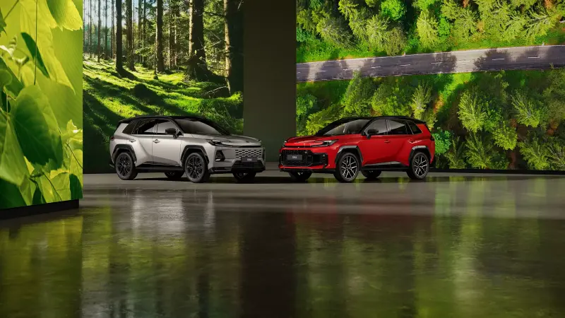 TOY RAV4 2025 HUB KV IMG 34 GR Sport HEV Large Landscape